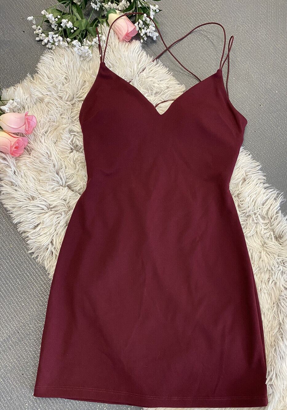 Juniors size Small Burgundy Windsor Dress Party Open Sexy Back Mini Padded Cups